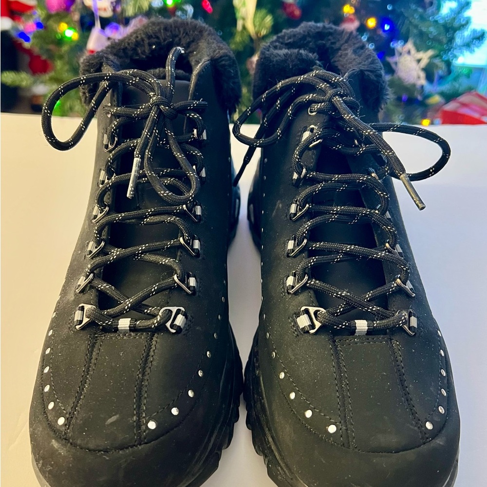 Skechers Black Fur-Lined Winter High Top Shoes/Boots with Bling Embellishment